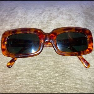 Small Sz Versace 😎